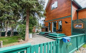 Urban Caribou Bed & Breakfast Bed and Breakfast Whitehorse Exterior photo