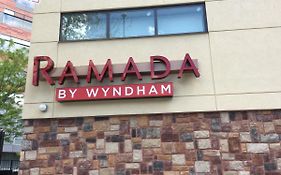 Ramada By Wyndham Bronx Terminal Hotel New York Exterior photo