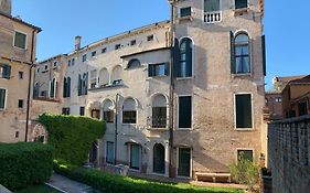 Palazzo Contarini Della Porta Di Ferro Aparthotel Venetië Exterior photo