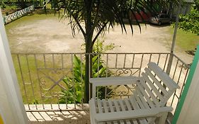 Bluefields On The Bay Hotel Exterior photo