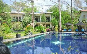 Flower Garden Eco Village Sigiriya Exterior photo