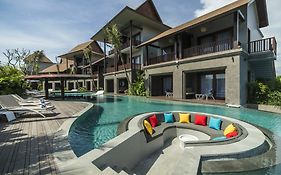 Sense Canggu Beach Hotel Exterior photo