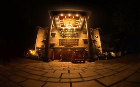 Devasura inn Guruvāyūr Exterior photo