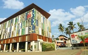 Lalys Residency Hotel Thrissur Exterior photo