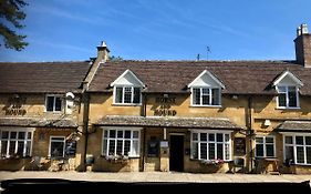 Horse & Hound Inn Broadway  Exterior photo