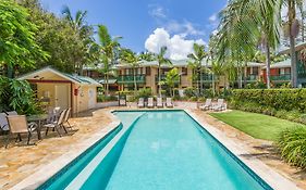 The Crest Byron Bay Aparthotel Exterior photo