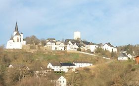 Gaestehaus Im Tal 18 Hotel Hellenthal Exterior photo