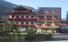 Hotel Garni Elisabeth Zell am Ziller Exterior photo