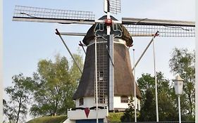 De Heijense Molen Retro Camping Hotel Exterior photo