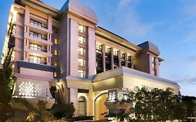 Hotel Tentrem Jogjakarta Exterior photo