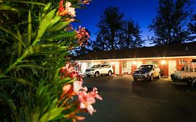 Akuna Motor Inn And Apartments Dubbo Exterior photo