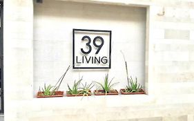 39 Living Appartement Bangkok Exterior photo