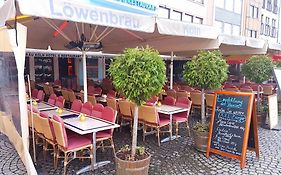 Lowenbrau Koln Hotel & Restaurant Exterior photo