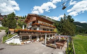 Villa Ruggero Wine Hotel Campitello di Fassa Exterior photo