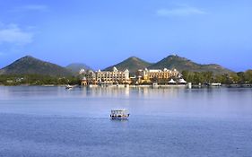 The Leela Palace Udaipur Hotel Exterior photo