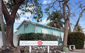 Tropical Cottages Marathon Exterior photo