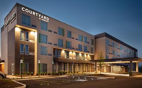 Courtyard By Marriott Indianapolis West-Speedway Hotel Exterior photo