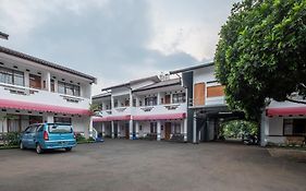 Narima Resort Hotel Lembang Exterior photo