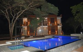 Monaara Leisure - Anuradhapura Hotel Exterior photo