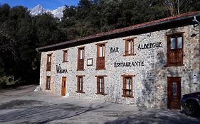 Albergue La Vargona Hostel Camaleño Exterior photo