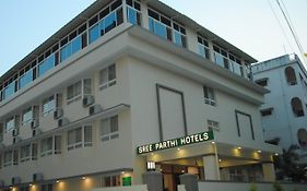 Sreeparthi Hotel Puttaparthi Exterior photo