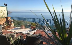 B&B La Terrazza Sul Mare Taormina Exterior photo