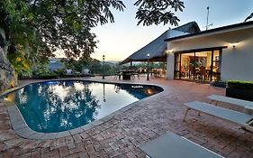 La Roca Guest House Mbombela Exterior photo