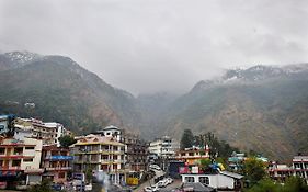 Oyo 9648 Hotel Morainic Hills Dharamshala Exterior photo