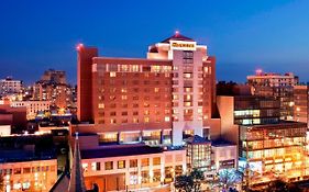 Sheraton Laguardia East Hotel New York Exterior photo