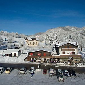 Hotel Valle Verde Tarvisio Exterior photo