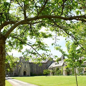 Dartington Hall Bed and Breakfast Totnes Exterior photo