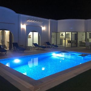 Villa Nour Djerba Plain Pied Haut De Gamme Piscine Proche De La Plage Midoun Exterior photo