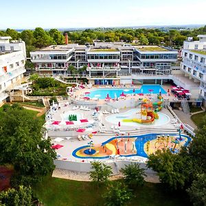 Hotel Delfin Plava Laguna Poreč Exterior photo