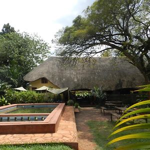 30 Wilson Bed and Breakfast Jinja Exterior photo