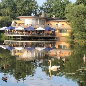 Pension Am See Appartement Torgau Exterior photo