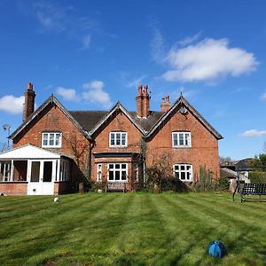 Church Farm Accommodation Bickenhill Exterior photo