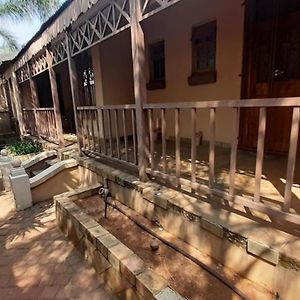 Karl Heyne Guesthouse Double Room Rustenburg Exterior photo