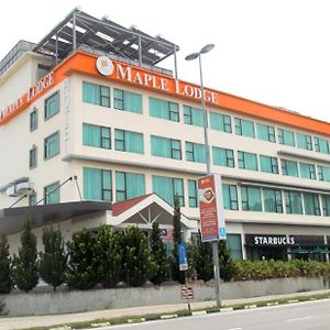 Maple Lodge Batu Pahat Exterior photo