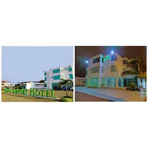 Manta Airport Hotel Exterior photo