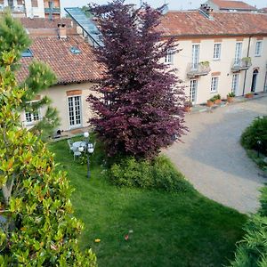 Razmataz Bed and Breakfast Asti Exterior photo