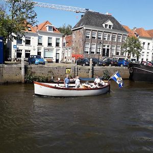 Thorbecke Canal View 42M2 Loft Bed and Breakfast Zwolle  Exterior photo