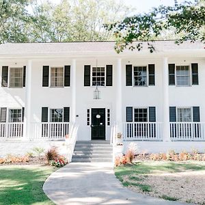 Georgia Palms & Gardens Bed and Breakfast Powder Springs Exterior photo