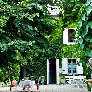 Le Clos D'Iris Bed and Breakfast Fronsac  Exterior photo