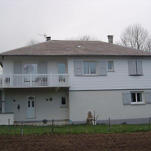 Chambre D'Hotes Les Menhirs Bed and Breakfast Moulin-Mage Exterior photo