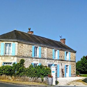 La Maison De Thire Bed and Breakfast Exterior photo