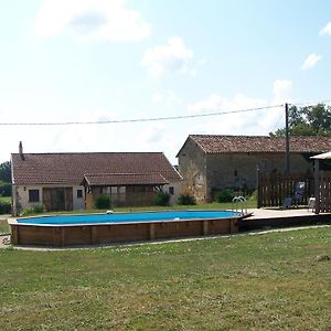 Les Hiboux Chambre D'Hotes Bed and Breakfast L'Isle-Jourdain  Exterior photo