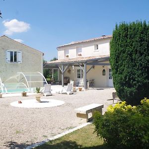 Les Lavandieres Bed and Breakfast Saint-Hilaire-la-Palud Exterior photo