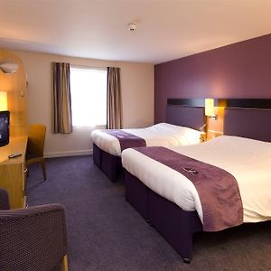 Premier Inn Manchester Trafford Centre West Exterior photo