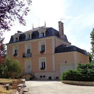 La Maison Ribotteau Bed and Breakfast L'Isle-Jourdain  Exterior photo