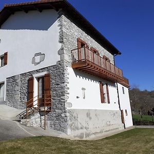 Aizalegia Pension Igantzi Exterior photo